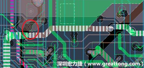 慢慢確認(rèn)CAF發(fā)生的位置后，可以配合Gerber查看PCB的結(jié)構(gòu)是否有通孔太近或是線路太近的問題。