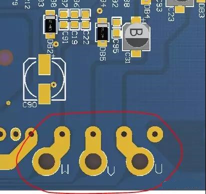 PCB設(shè)計(jì)不僅可以將PCB實(shí)現(xiàn)為即插即用的插件，而且可以增加焊料的厚度以達(dá)到過大電流的目的。