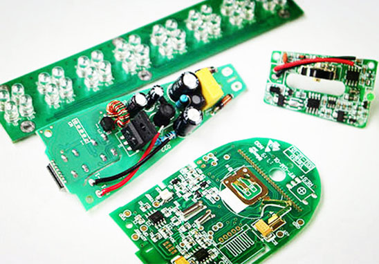 為什么PCB板顏色絕大多數(shù)都是綠色的？